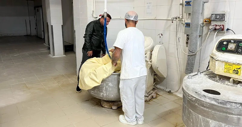 Halk ekmek fabrikasında fare iddiası! Ekipler harekete geçti