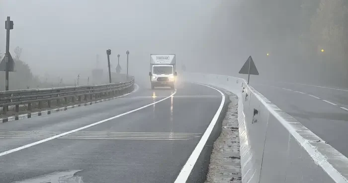 Bolu Dağı nda sis ve sağanak