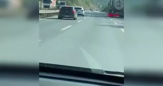 Trafikte aracı sıkıştıran maganda tutuklandı
