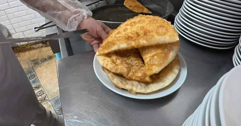 Eskişehir’in tescilli lezzeti çi börek: Kırım Tatarları’ndan günümüze