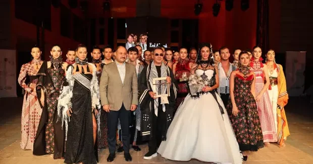 Şanlıurfa haberleri Şanlıurfa nın kültürel mirası moda ile birleşti 12 Ekim 2025