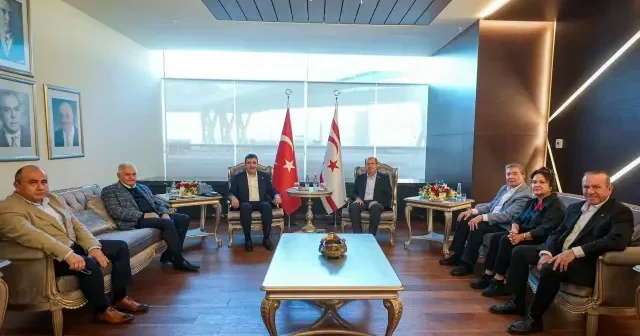 Cumhurbaşkanı Yardımcısı Yılmaz KKTC Cumhurbaşkanı Tatar ile Gazze de ateşkes ve bölgesel gelişmeleri görüştü Gündem Haberleri