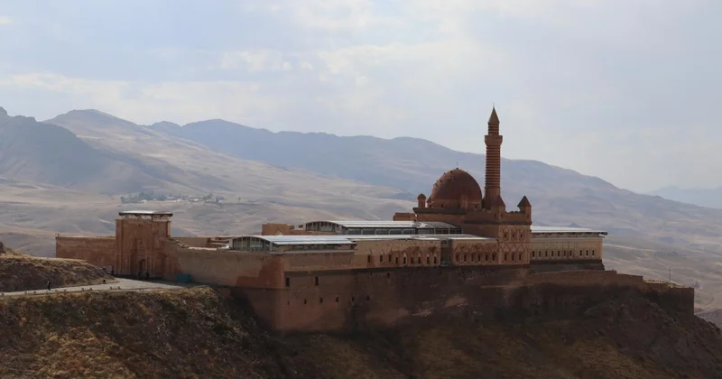 İshak Paşa Sarayı nın UNESCO nun asıl listesine girmesi için çalışma başlatıldı