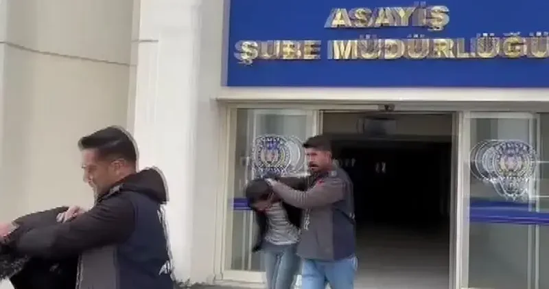 Kendilerini polis olarak tanıtıp 250 bin dolar dolandıran 2 şüpheli yakalandı
