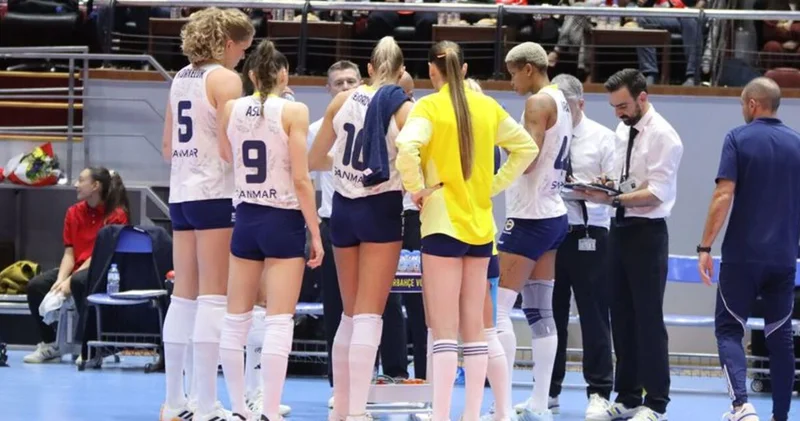 Fenerbahçe Medicana, Aras Spor u devirdi! Voleybol Haberleri