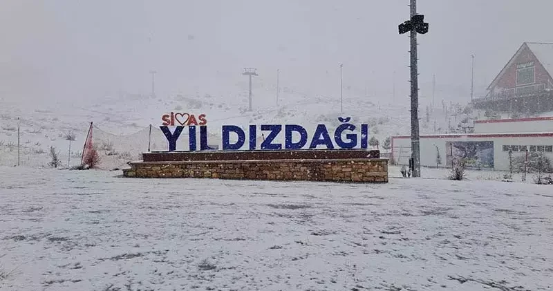Sivas ta yüksek kesimlere kar yağdı
