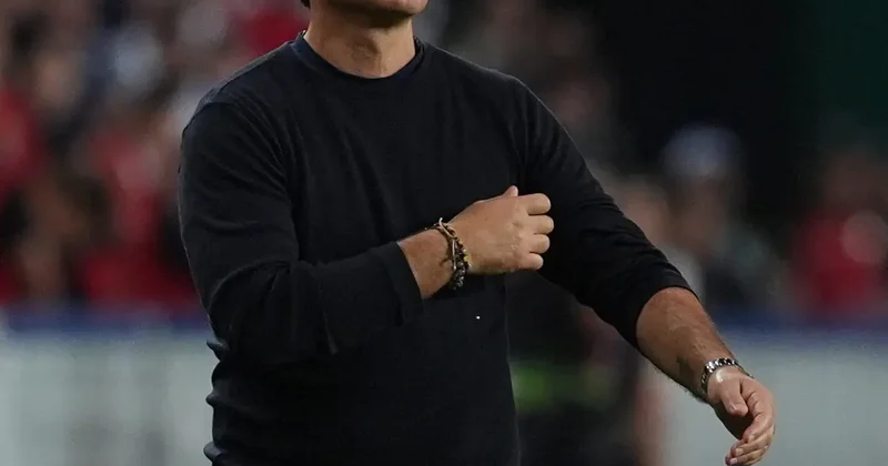 Hem sahada hem vergide rekortmen! Montella üst üste ikinci kez başardı