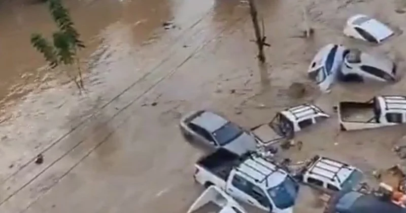 Meksika’daki sel felaketinde can kaybı 42’ye çıktı