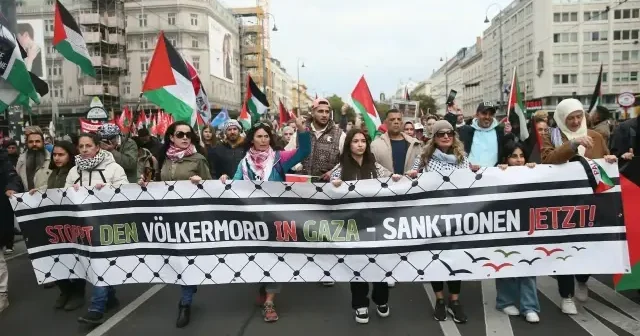 Avusturya da binlerce Filistin destekçisinden İsrail e yaptırım çağrısı Dünya Haberleri