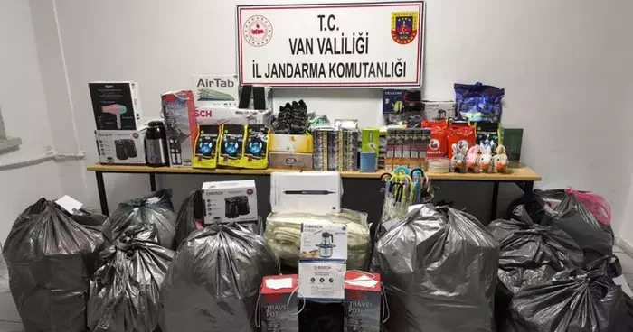 Van’da gümrük kaçağı malzeme ele geçirildi