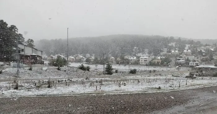 Sivas ta Eğriçimen Yaylası na kar yağdı