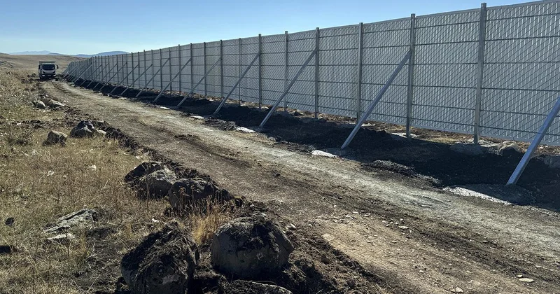 Ardahan kışa hazır: Yollar kar bariyerleriyle korunacak
