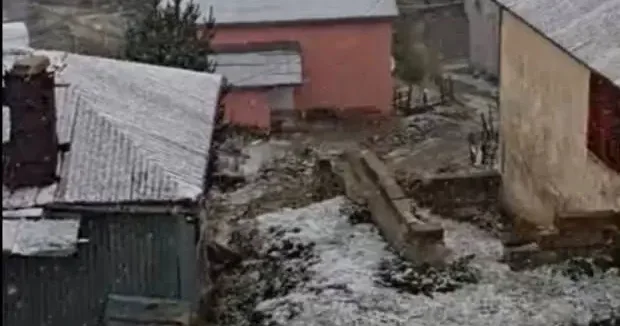 Giresun haberleri Giresun a lapa lapa kar yağdı 12 Ekim 2025