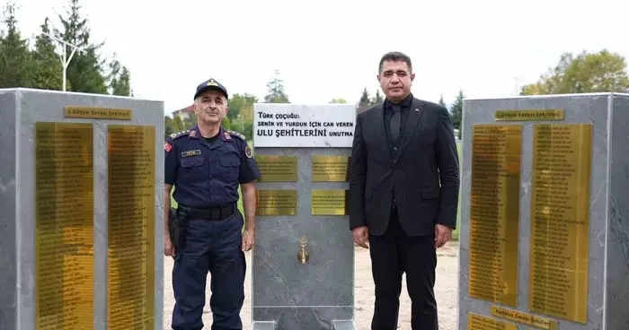 Jandarmadan şehitler çeşmesi
