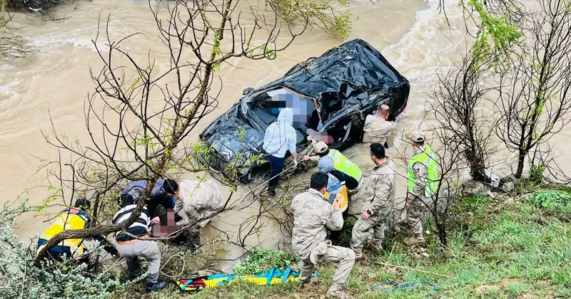 Gümüşhane de feci kaza: 1 çocuk öldü, 4 kişi yaralandı!