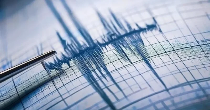 SON DAKİKA İstanbul Büyükçemece de 3.8 büyüklüğünde deprem
