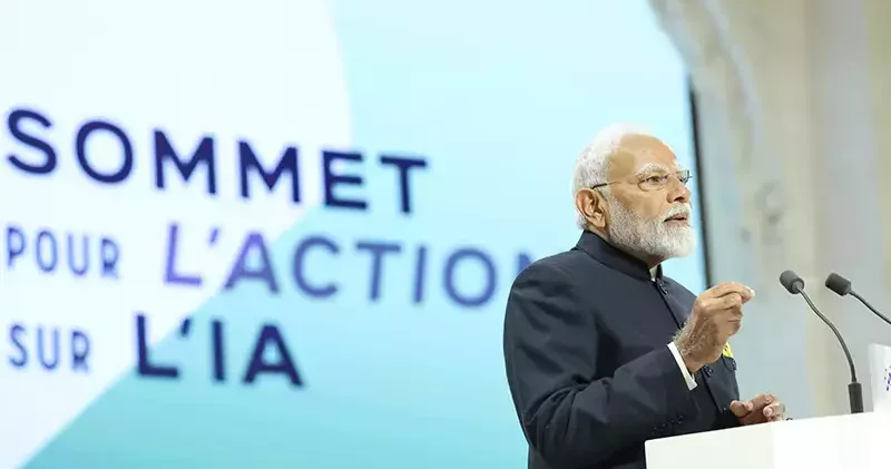 Hindistan Başbakanı Modi, Pakistan a yönelik operasyonların askıya alındığını söyledi