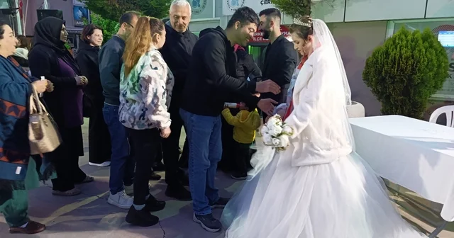 Tekirdağ da engelli genç kızın gelinlik giyme hayali gerçek oldu Tekirdağ Haberleri