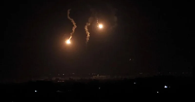 Katil İsrail, Hamas’ın esir askeri serbest bırakmasının ardından Gazze ye saldırı düzenledi