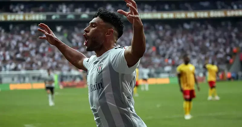 Alex Oxlade Chamberlain’in sağ diz iç yan bağında gerilme ve ödem tespit edildi
