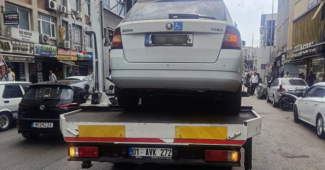 Adana da hatalı park edilen 352 aracın sürücüsüne ceza uygulandı Adana Haberleri