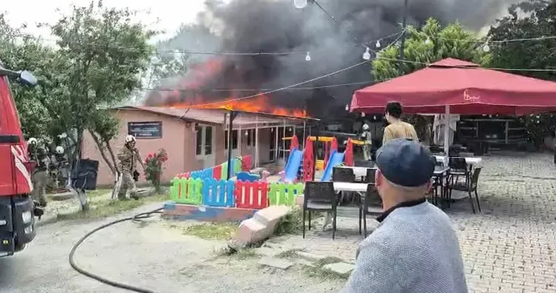 Avcılar da restoranda yangın çıktı