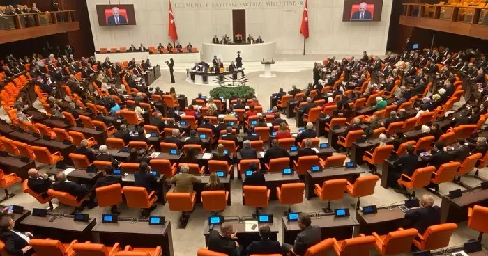 3 milletvekiline ait dokunulmazlık dosyaları Meclis te