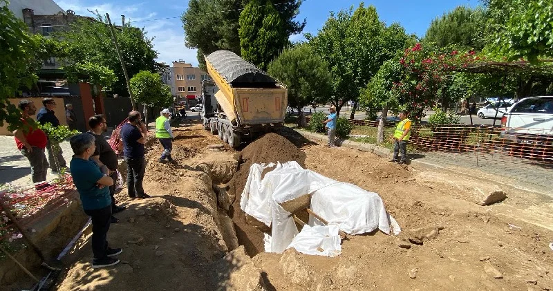 Aydın da yol çalışmasında bulunan tarihi mezar kapatıldı