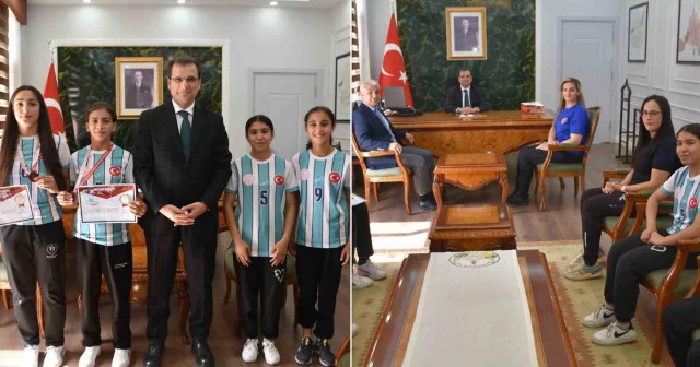 Kazandıkları madalyaların mutluluğunu kaymakamla paylaştılar Hayat Haberleri