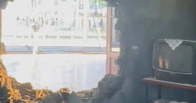 İsrail’in saldırdığı evde yaşamak ister misiniz? Gazze’nin yaşadıkları Sirkeci Garı’nda VİDEO İZLE