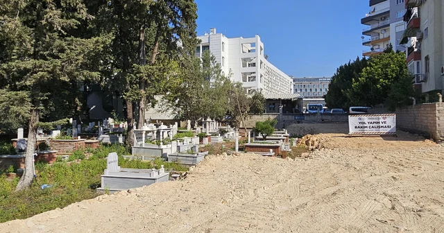 Selanik göçmenlerinden, mezarlıktan yol geçecek endişesi Antalya Haberleri