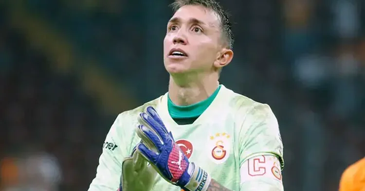 Fernando Muslera: Üç kupa hedefimizden biri için mücadele edeceğiz!