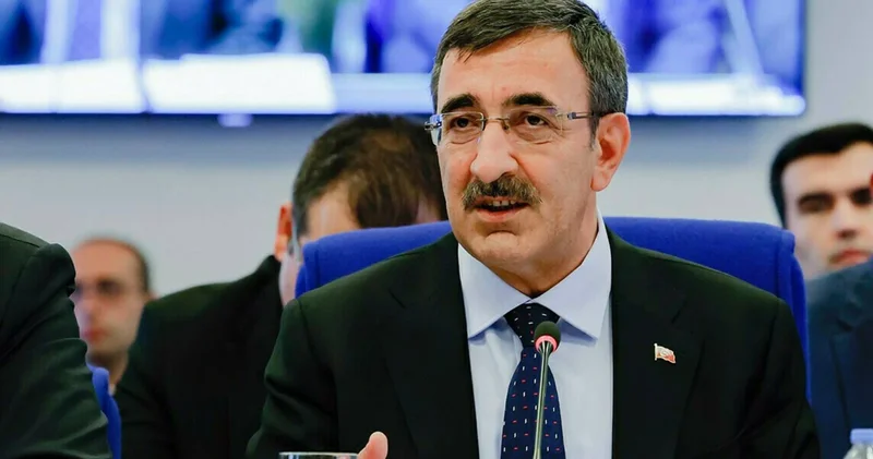Cumhurbaşkanı Yardımcısı Yılmaz, cari açığı değerlendirdi
