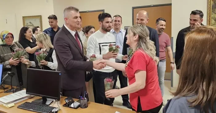 Hemşirelere sürpriz kutlama