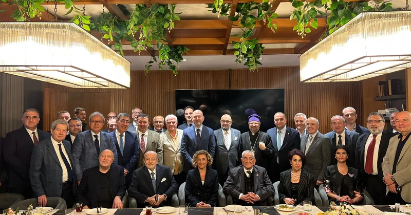 Eski İçişleri Bakanı Süleyman Soylu, Patrik Maşalyan ve Emeni vakıflarının yöneticileriyle buluştu Agos