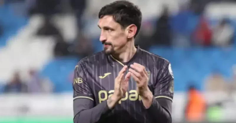 Trabzonspor da Uğurcan Çakır derbide oynuyor, gözler Savic’te! Fanatik Gazetesi Trabzonspor (TS) Haberleri Spor