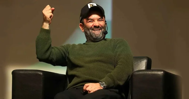 Bülent Şakrak yeni aşkını ilan etti: İlk kare geldi