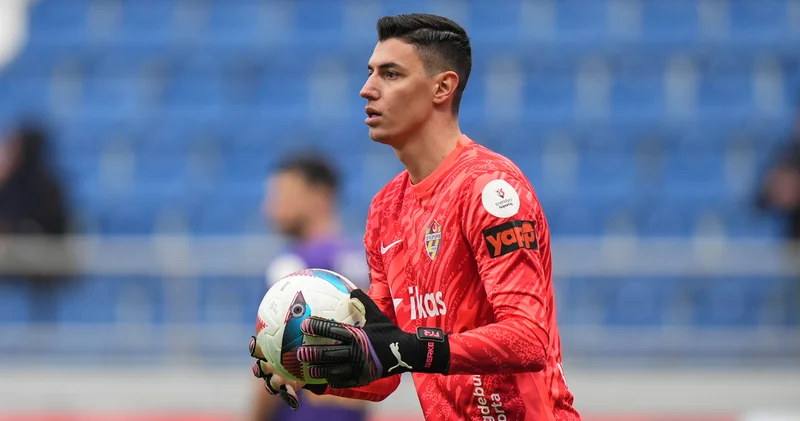 Eyüpspor, Berke Özer in sözleşmesini uzattı! Futbol Haberleri