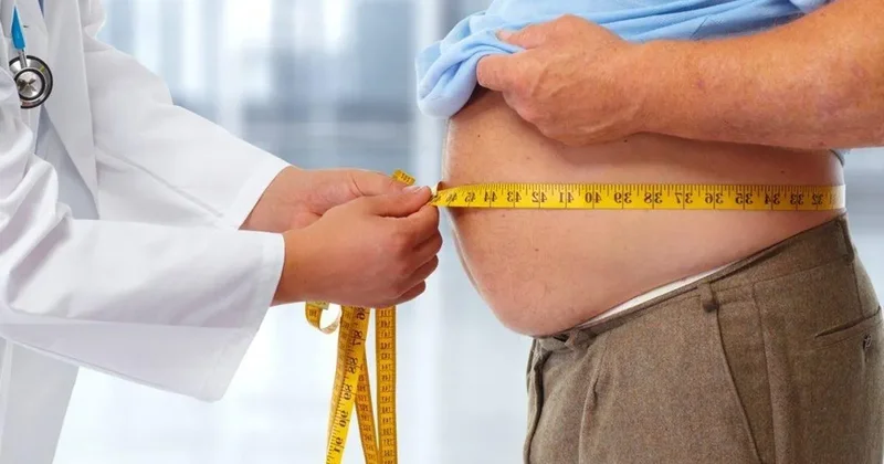 Alkol ve obezite karaciğeri vuruyor