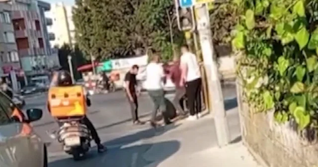Beylikdüzü’nde eşini takip eden şahsı tekme tokat dövdü VİDEO İZLE