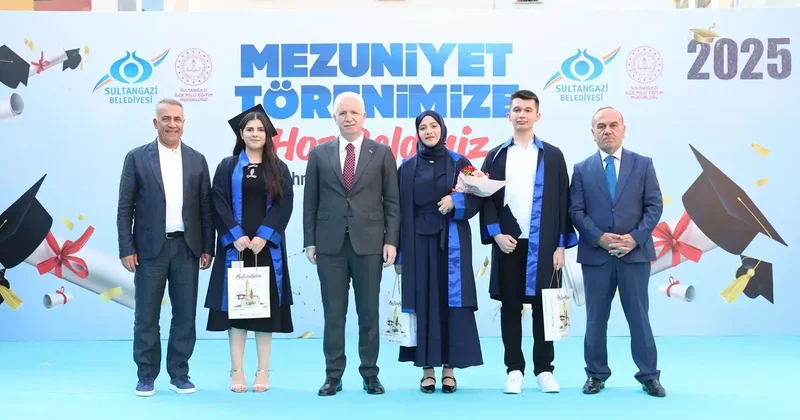 Vali Gül, Sultangazi’deki mezuniyet törenine katıldı