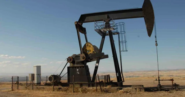 Brent Petrol ne kadar oldu? Petrol fiyatları İsrail in İran a saldırmasıyla yüzde 12 yükseldi Son Dakika Haberleri