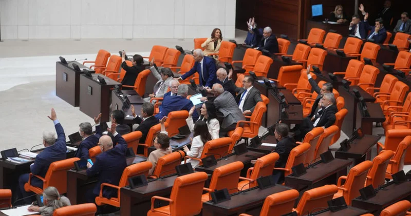 Yeni trafik kanunu yeniden görüşülecek Son dakika haberleri