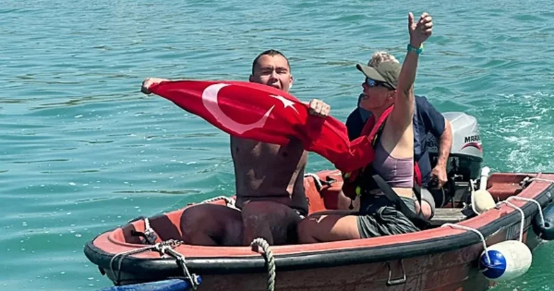 Tuna Tunca, Manş Denizi ni geçen ilk otizmli Türk sporcu oldu