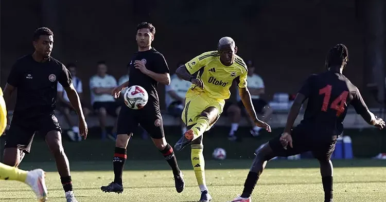 Fenerbahçe ye Anderson Talisca dan kötü haber! Kampa götürülmeyecek