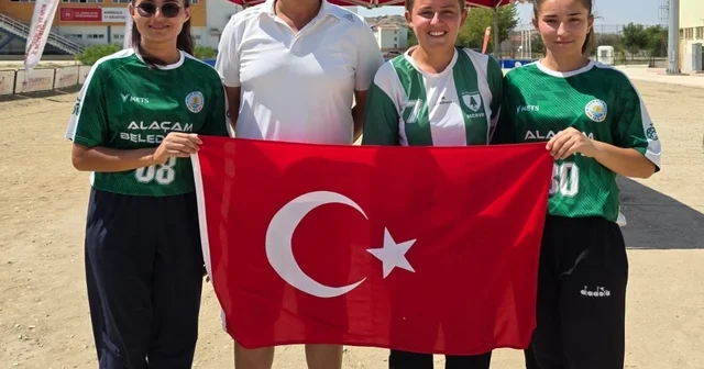 Alaçamspor un altın kızları dünya şampiyonasında Türkiye yi temsil edecek Samsun Haberleri