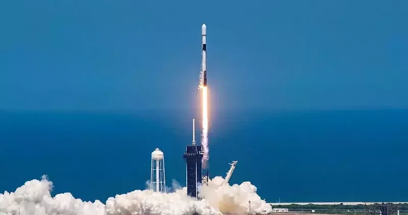 İsrail, Musk ın şirketi aracılığıyla iletişim uydusunu uzaya fırlattı