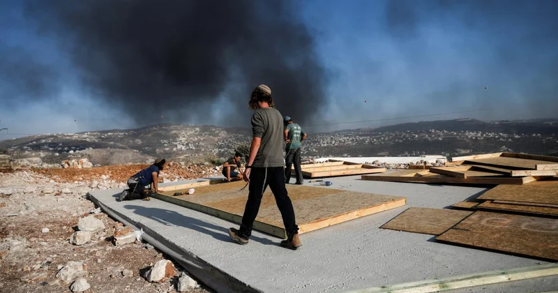 İşgalci Yahudiler, Ramallah ta tarım deposunu ateşe verdi