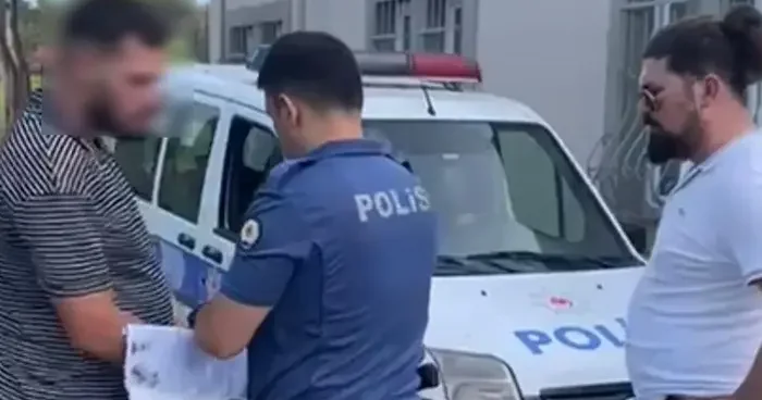 Yer: Küçükçekmece! Kendi hazırladığı kopya düzeneğiyle ehliyet sınavına girdi, yakalandı