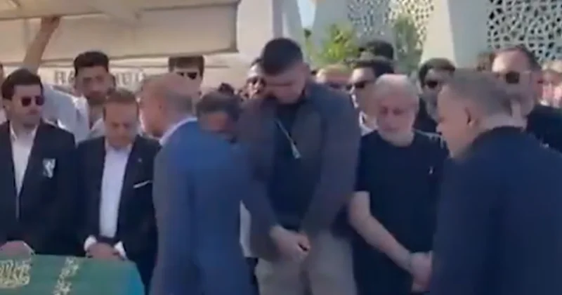 Bu görüntüler sosyal medyada çok konuşuldu: Egemen Bağış a cenazede Bilal Erdoğan şoku Sözcü Gazetesi